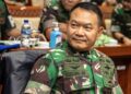 Komisi 1 DPR Puji Jenderal Dudung Sebagai Jenderal Santri yang Peduli Kesulitan Rakyat