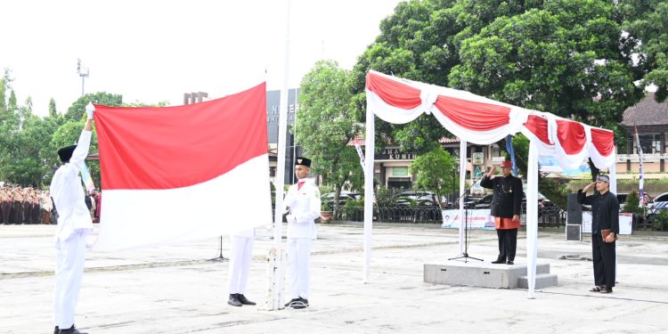 Hardiknas 2023, Bupati Bertindak Sebagai Inspektur Upacara