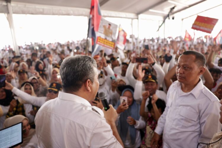 Prabowo Akan Beri Makanan dan Susu Gratis bagi Pelajar