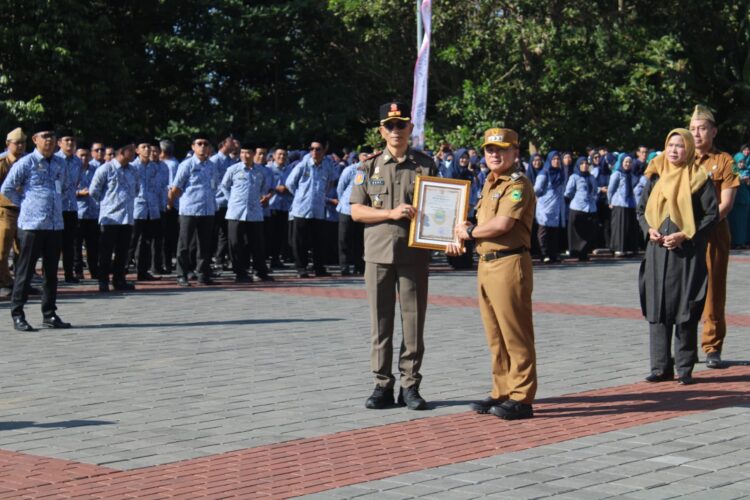 Pemprov Jabar Anugerahkan Penghargaan Terbaik kepada Satpol PP Kuningan
